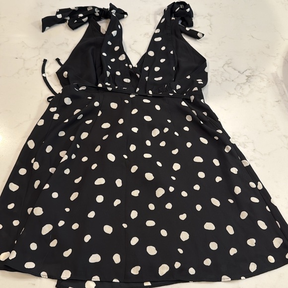 Abercrombie & Fitch Wrapped Up Polka Dot Mini Dress - Picture 6 of 7